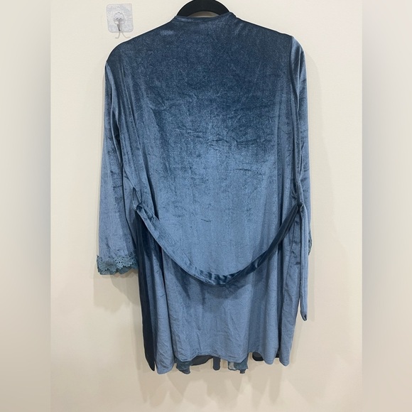 Elegant Blue Lace Trim Robe (2pcs) - Picture 2 of 6